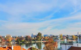 Near Lake Stylish & Fully Furnished Apartment